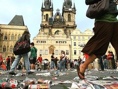 Prohra v Kolíně nad Rýnem znamenala smutek v Praze.