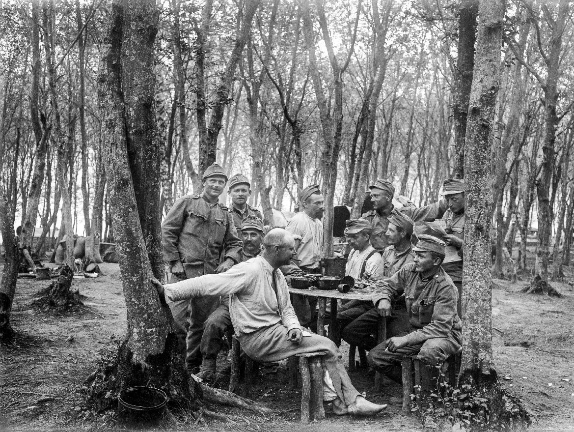 Fotografové války. Snímky pěti českých fotografů, kteří zažili na vlastní kůži první světový konflikt