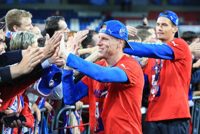 Viktoria Plzeň slaví titul mistra sezony 2015-16 - František Rajtoral