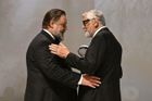 „Právě jsem slyšel smutnou zprávu.“ K úmrtí Bartošky kondoloval i Russell Crowe