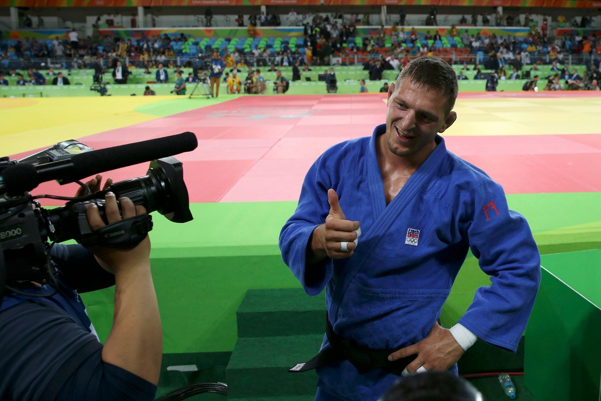 OH 2016, judo do 100 kg, finále: Lukáš Krpálek (v modrém)