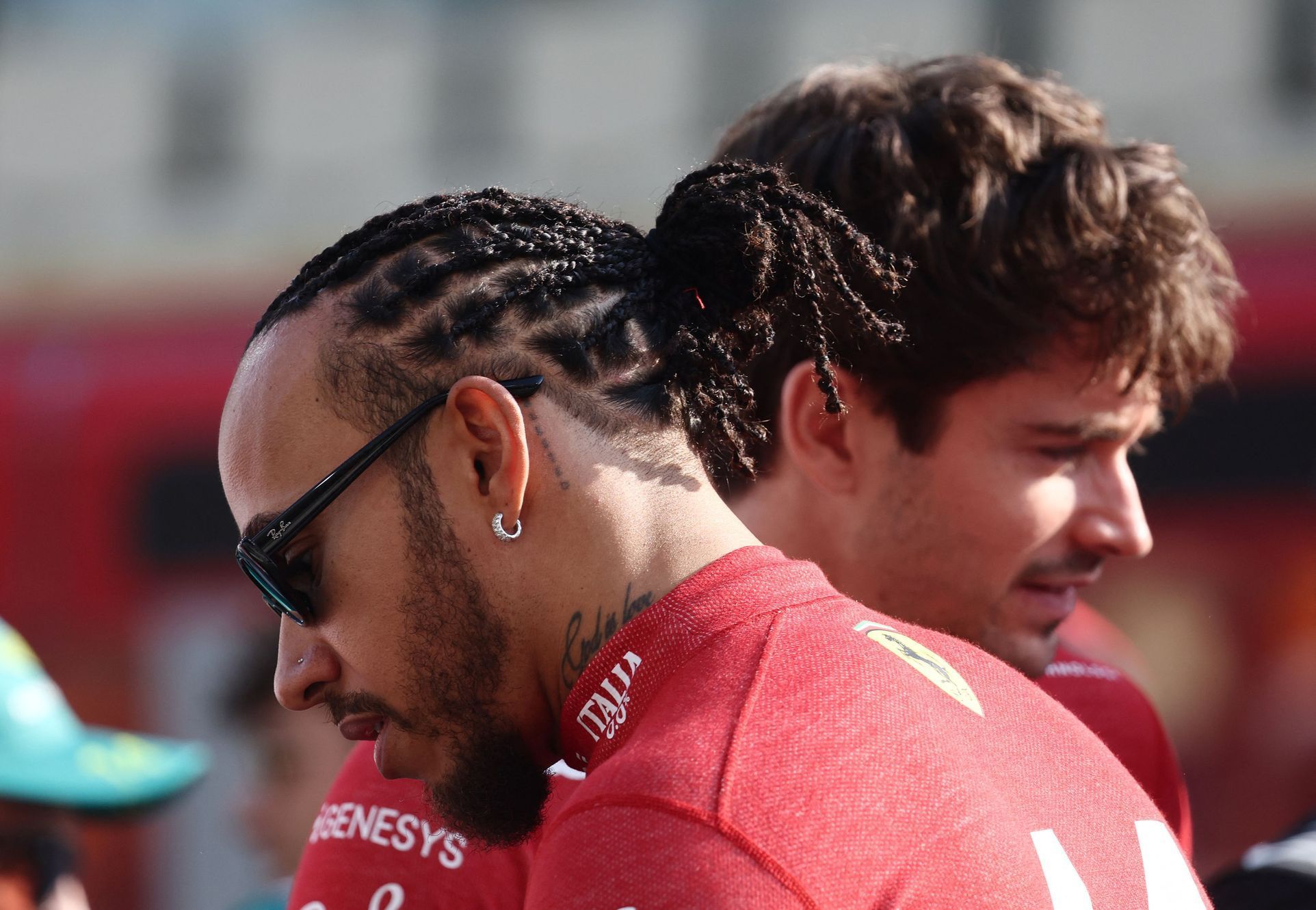 Společní focení jezdců F1 na konci sezony 2025 v Abú Zabí