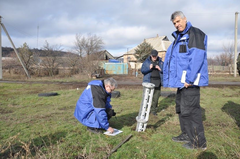 Ukrajina - ČvT - Češi pomáhají v bombardovaných městech na Ukrajině
