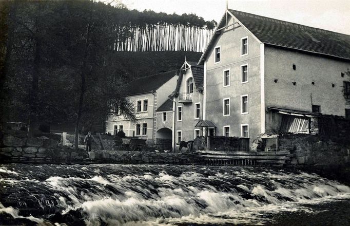 Sulanův mlýn, nejčastější objekt Špálova malířského zájmu.