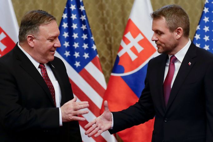 Americký ministr zahraničí Mike Pompeo a slovenský premiér Peter Pellegrini v Bratislavě.