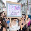 Pochod Amnesty International proti rozhodnutí amerického nejvyššího soudu v otázce potratů