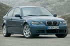 BMW řady 1 nebylo prvním počinem mnichovské automobilky ve třídě kompaktních hatchbacků. Již v roce 1993 se z řady 3 generace E36 vyklubala třídveřová verze Compact. V roce 2000 pak následoval model, patřící ke generaci E46 (na snímku). Vůz vznikl v řadě verzí, nechyběl ani šestiválec 325i. Právě s ním stál vůz na konci roku 2001 jako nový 1,106 milionu korun.