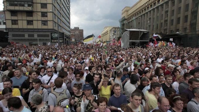 Opoziční demonstrace v Moskvě.