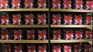 Olympic souvenirs are pictured at a department store outside the London 2012 Olympic Park at Stratford in London July 13, 2012. The London 2012 Olympics run from July 27 to August 12. REUTERS/Fabrizio Bensch (BRITAIN - Tags: SPORT OLYMPICS BUSINESS) Published: Čec. 13, 2012, 2:31 odp.