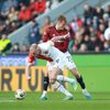 Asger Sörensen a Mick van Buren v derby Sparta - Slavia ve 27. kola Fortuna: Ligy