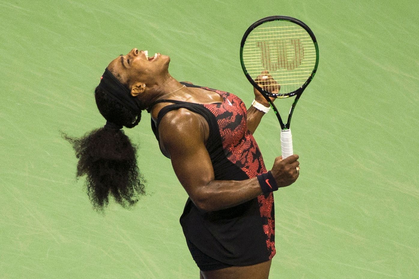 US Open 2015 - Serena Williamsová v zápase proti své sestře Venus Williamsové