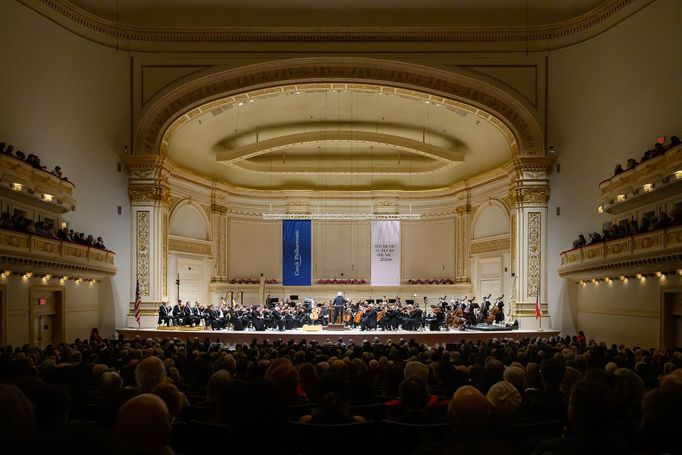 Snímek z úterního vystoupení České filharmonie v newyorské Carnegie Hall.