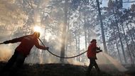 V oblasti Guarda na severu Portugalska oheň vypukl na místech, kde plameny v roce 2009 zničily téměř 30 tisíc akrů lesa a farmářské půdy.