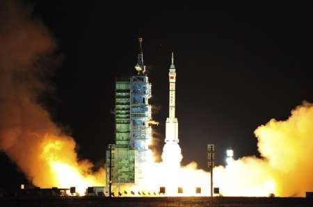 Čína - start modulu Šen-čou 8 do vesmíru