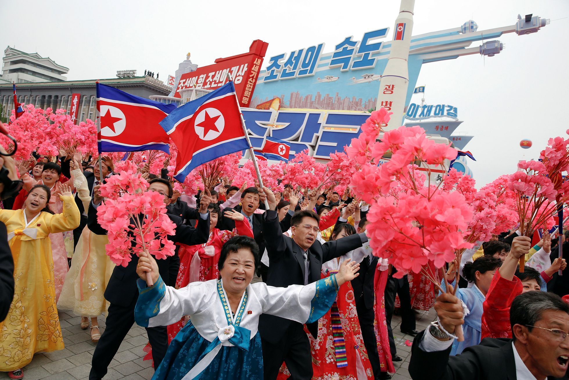 Severní Korea - sjezd strany a průvod