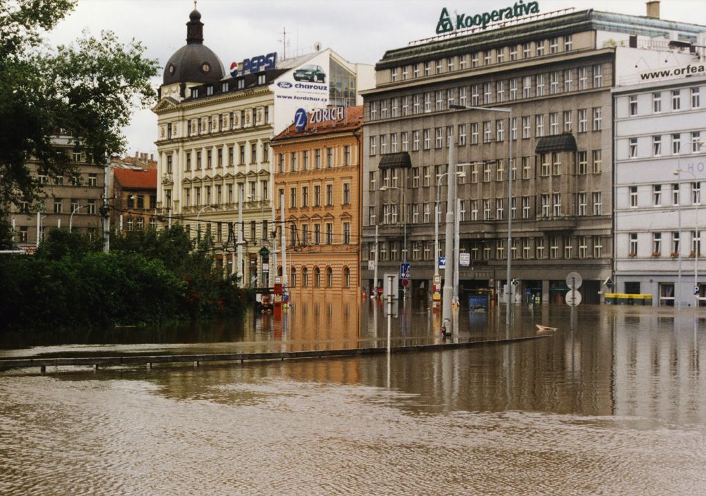 povodeň praha 2002