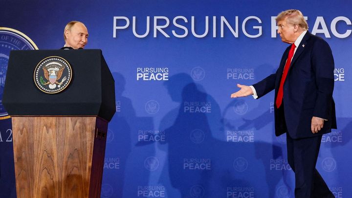 Ne příměří, ale hned mírová dohoda, překvapil Trump. Jak to hraje do karet Putinovi?; Zdroj foto: Reuters