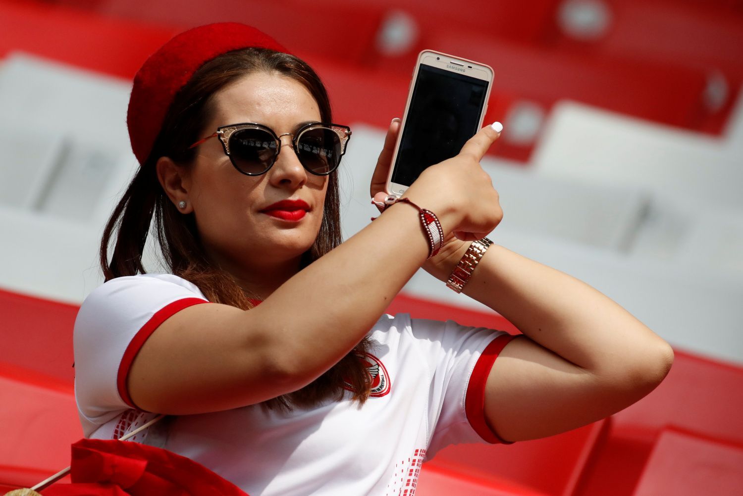 Tuniská fanynka v zápase Belgie - Tunisko na MS 2018