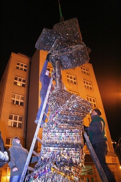 Socha z klíčů v Praze - REVOLUCE