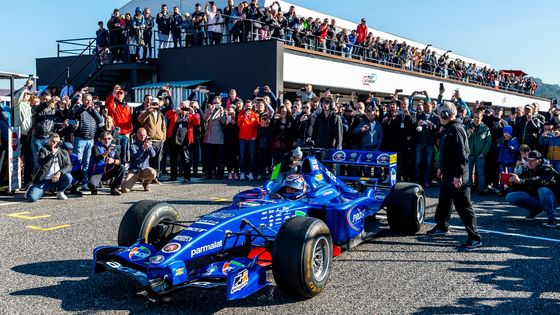 V Mostě burácela Engeho formule 1. Hanika bojoval o vítězství a Fulín se smůlou