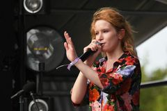 Hudba jako zbraň. Ruská popová hvězda Monetočka je hlasem odporu proti Putinovi