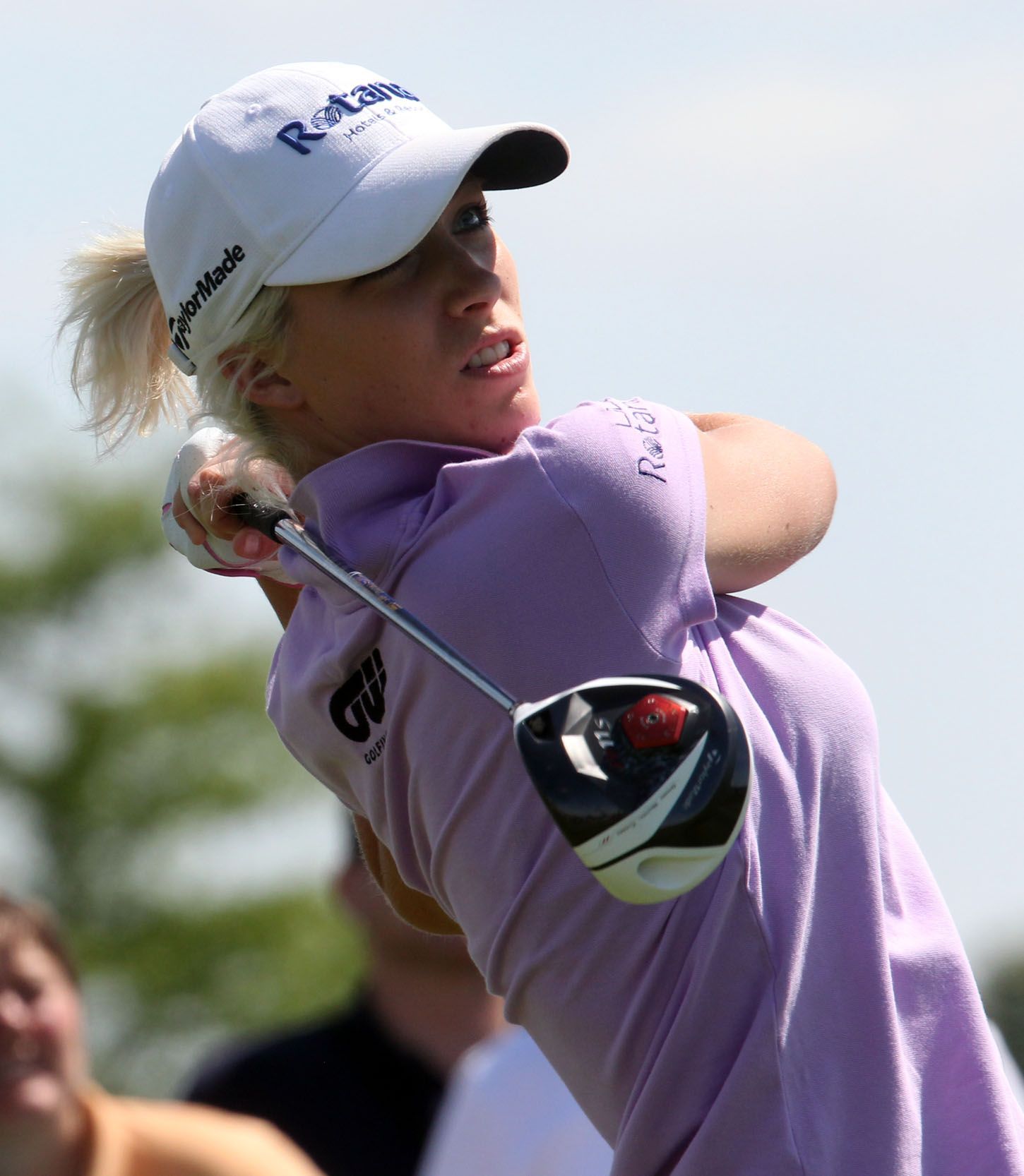 Melissa Reidová odpálila míček na golfovém turnaji Prague Golf Masters 2012 na pražském Albatrossu.