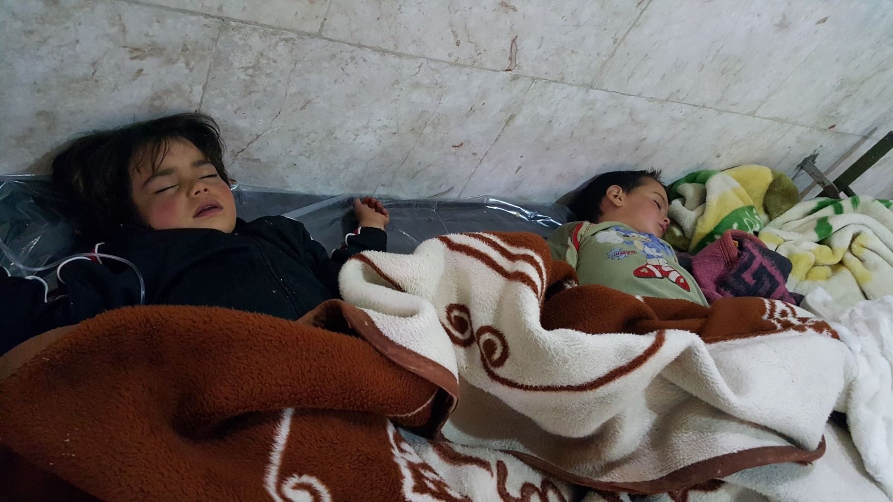 Sýrie. Oběti chemického útoku z Idlíbu
