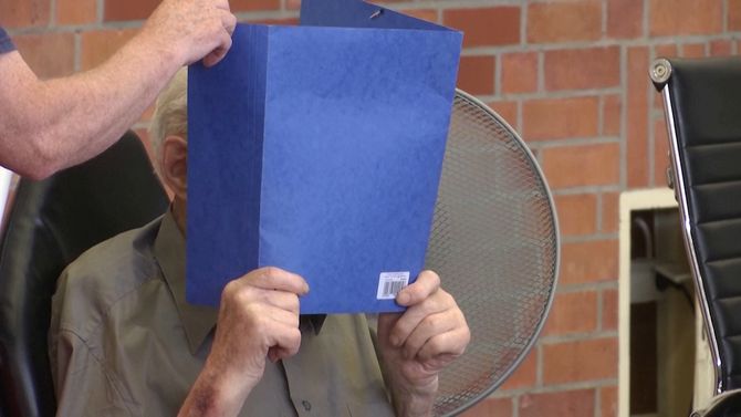 V obávaném koncentráku věznili i Čapka. 101letého dozorce soud poslal za mříže