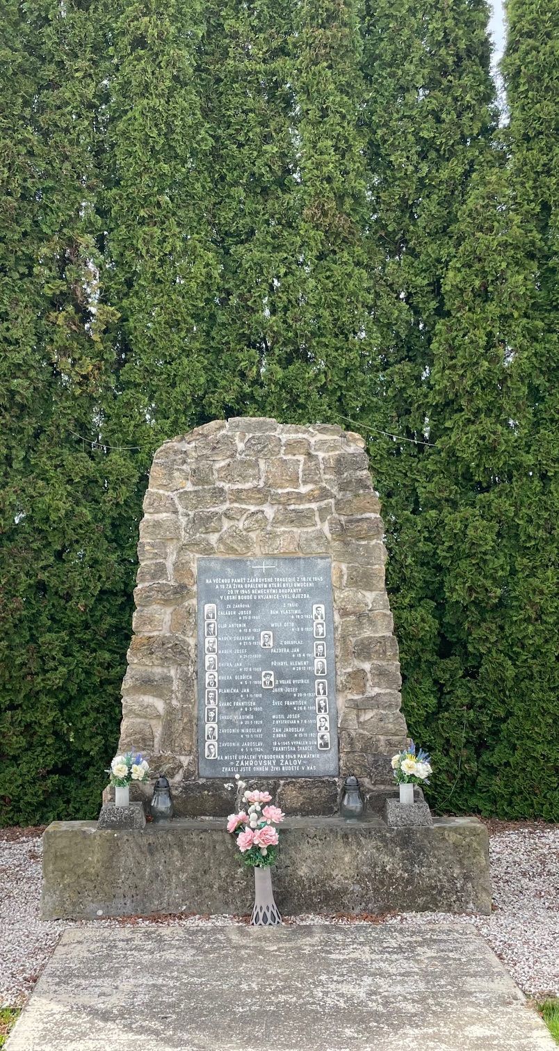 Obec Zákřov na okraji Hané, kde došlo na konci druhé světové války k masakru (17. 4. 2025)