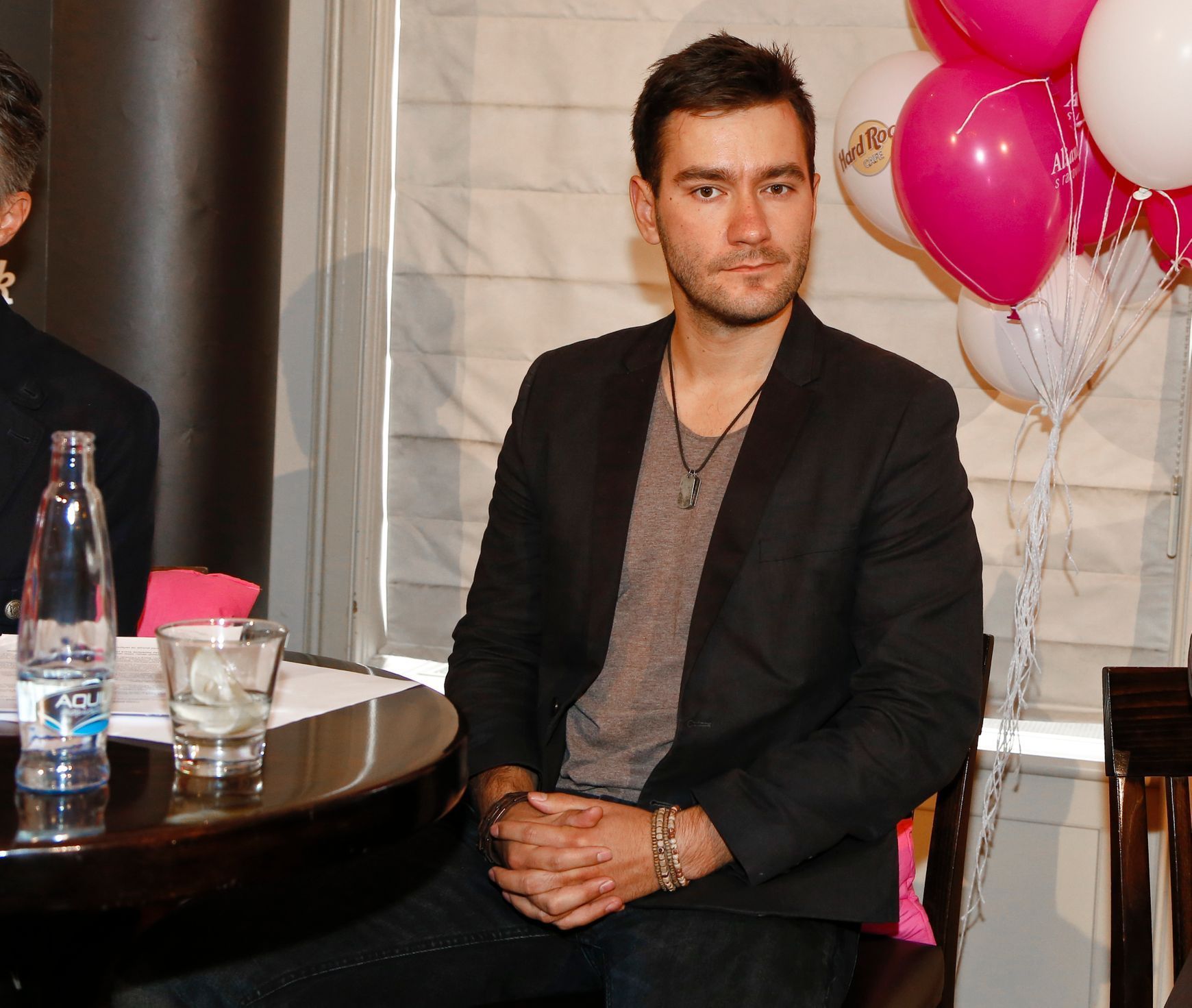 marek ztraceny, zena