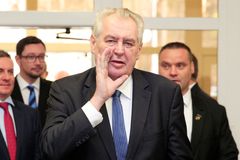 Zeman: Dokud budu prezidentem, ředitelem Správy Pražského hradu bude Ivo Velíšek
