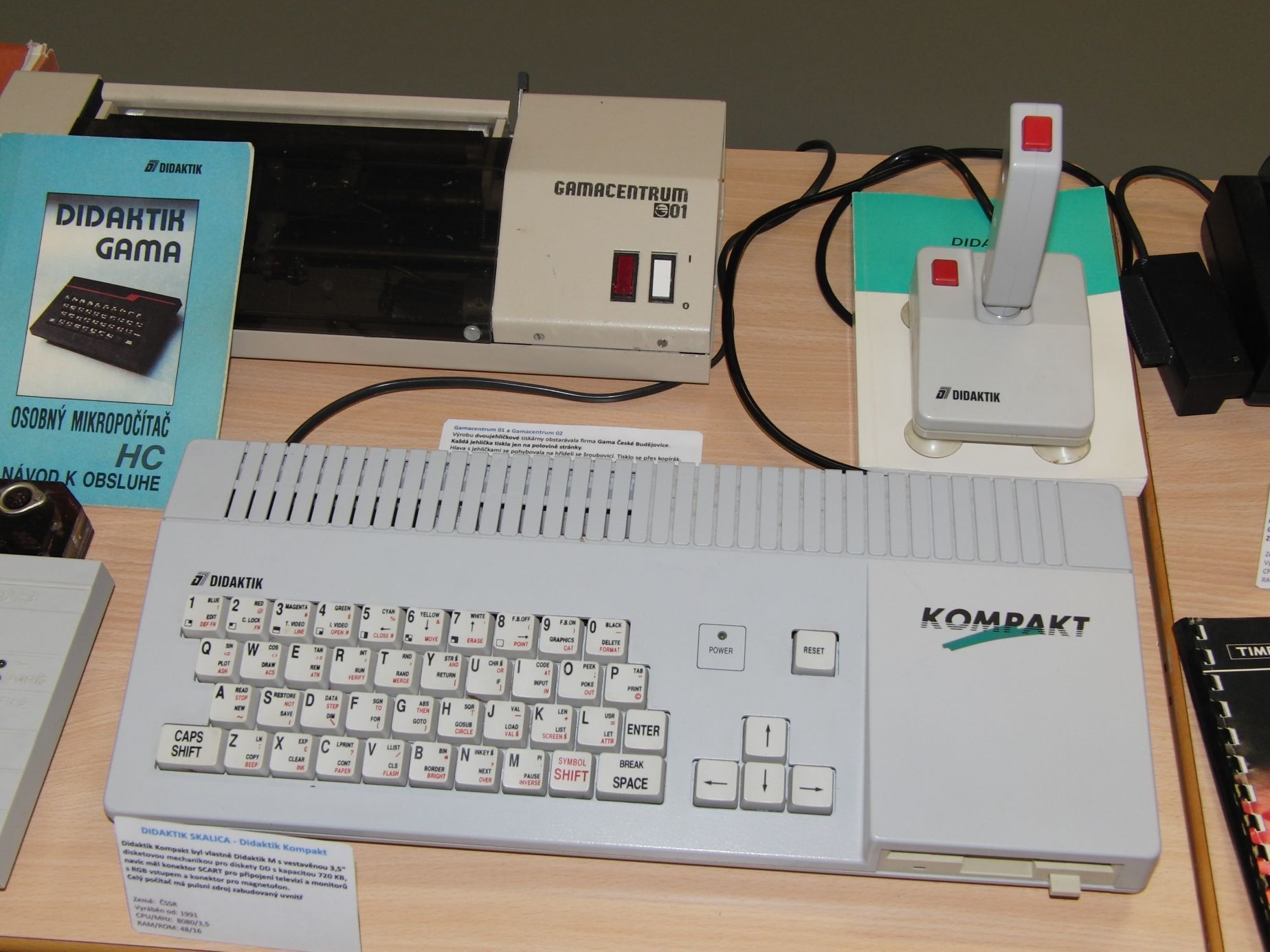 Počítač - Didaktik Kompakt, 1991