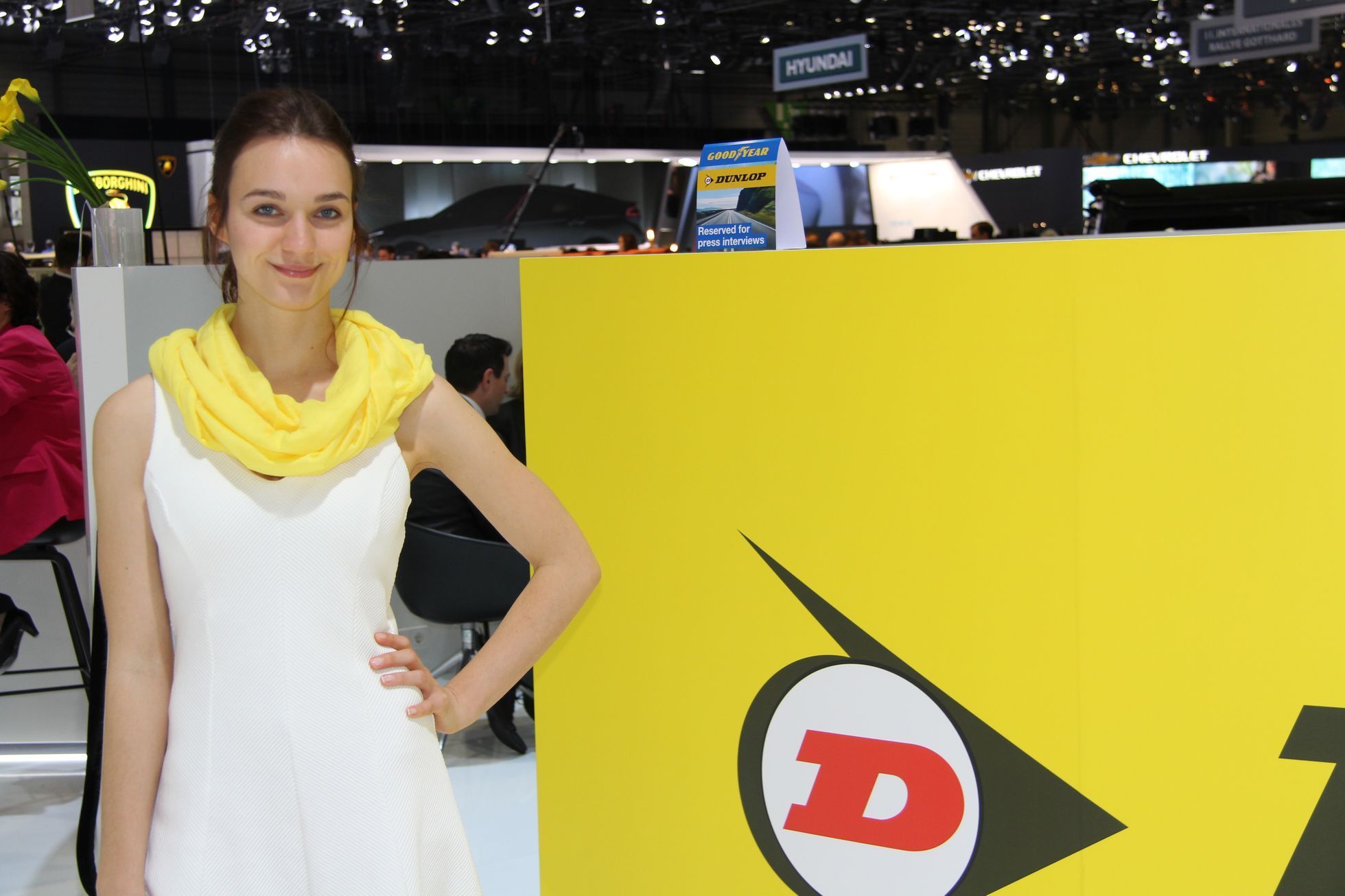 autosalon Ženeva modelky - Dunlop
