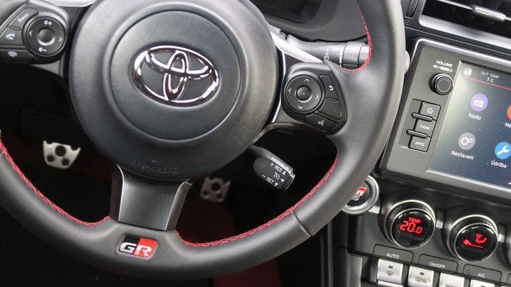 Toyota pozastavila výrobu v Japonsku, důvodem je závada počítačového systému