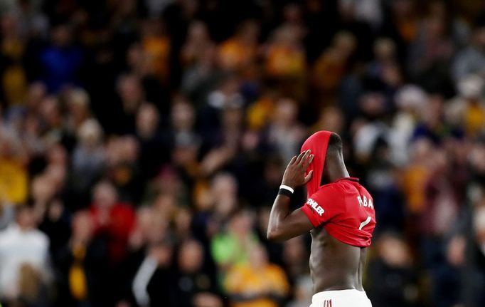 Fotbalista Manchesteru United Paul Pogba v zápase proti Wolverhamptonu.