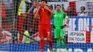 Zklamaní fotbalisté Severní Makedonie poté, co od Anglie inkasovali sedmý gól