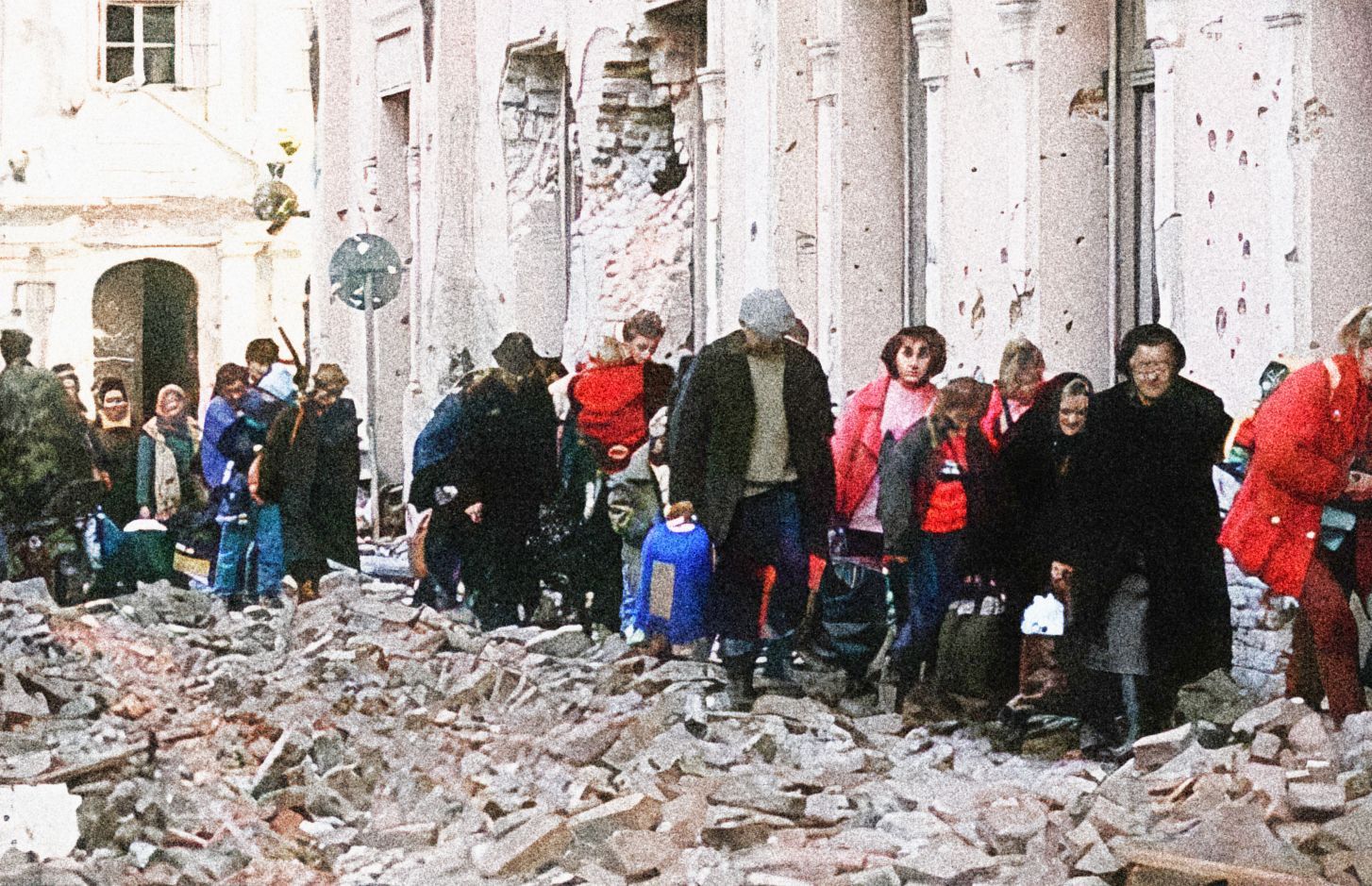 Jednorázové užití / Fotogalerie / Uplynulo 30 let od bitvy o Vukovar, kterému se přezdívalo jugoslávský "Stalingrad" / Vukovar / Válka v Jugoslávii / Chorvatsko