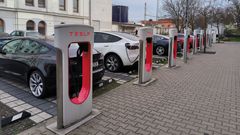 Tesla Supercharger Lovosice