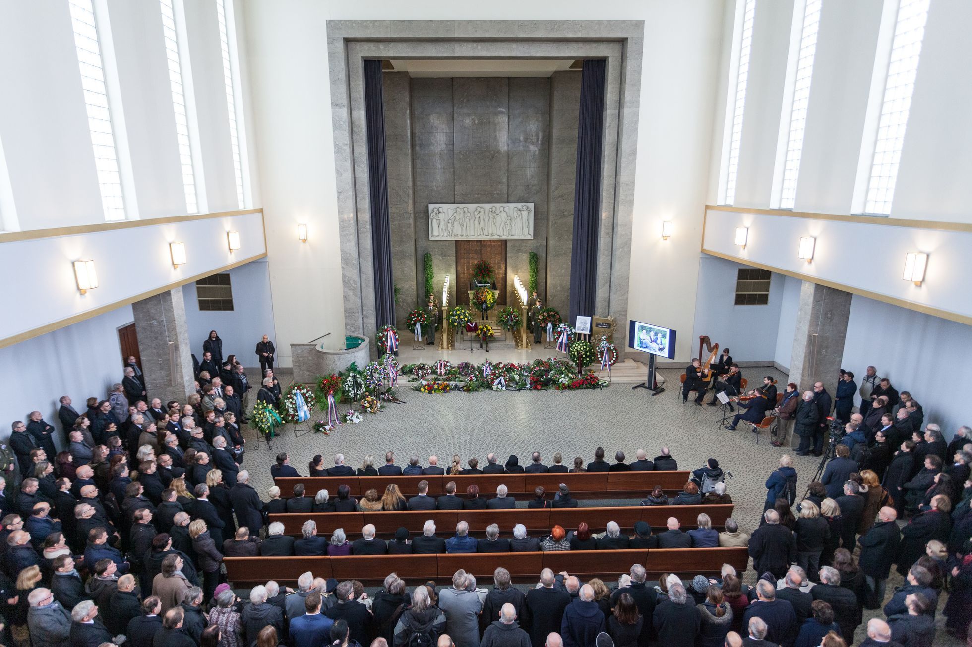 Poslední rozloučení s Lubošem Dobrovským