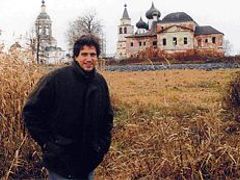 V roce 2004 byl čtyřmi ranami v centru Moskvy zavražděn americký zpravodaj Paul Chlebnikov, editor ruské verze magazínu Forbes. Jeho vrazi nebyli nikdy nalezeni.