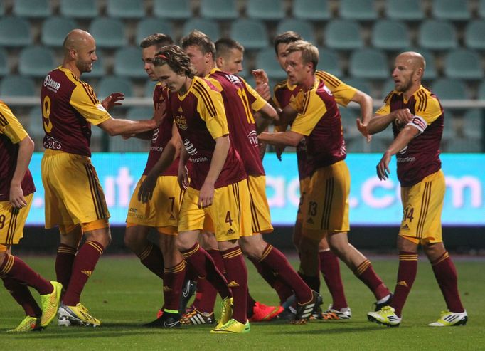 Dukla vs. Sparta, utkání Synot ligy