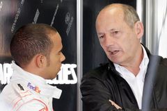 Zpověď po lži: Hamilton zvažoval konec v McLarenu