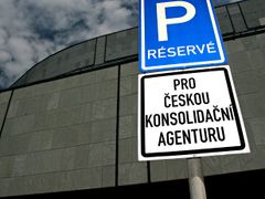 Česká konsolidační agentura sídlí na Janovského ulici v Praze.