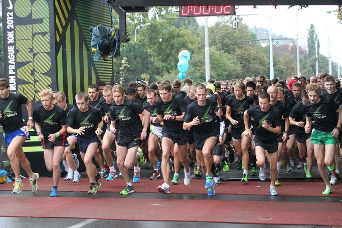 Běžecké závody We Run Prague na 10 km z pražského Podolí.