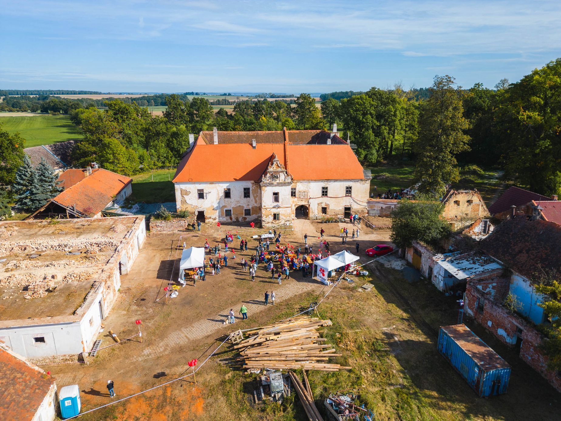 zámek, zámek Bzí, rekonstrukce, vizualizace, architektura
