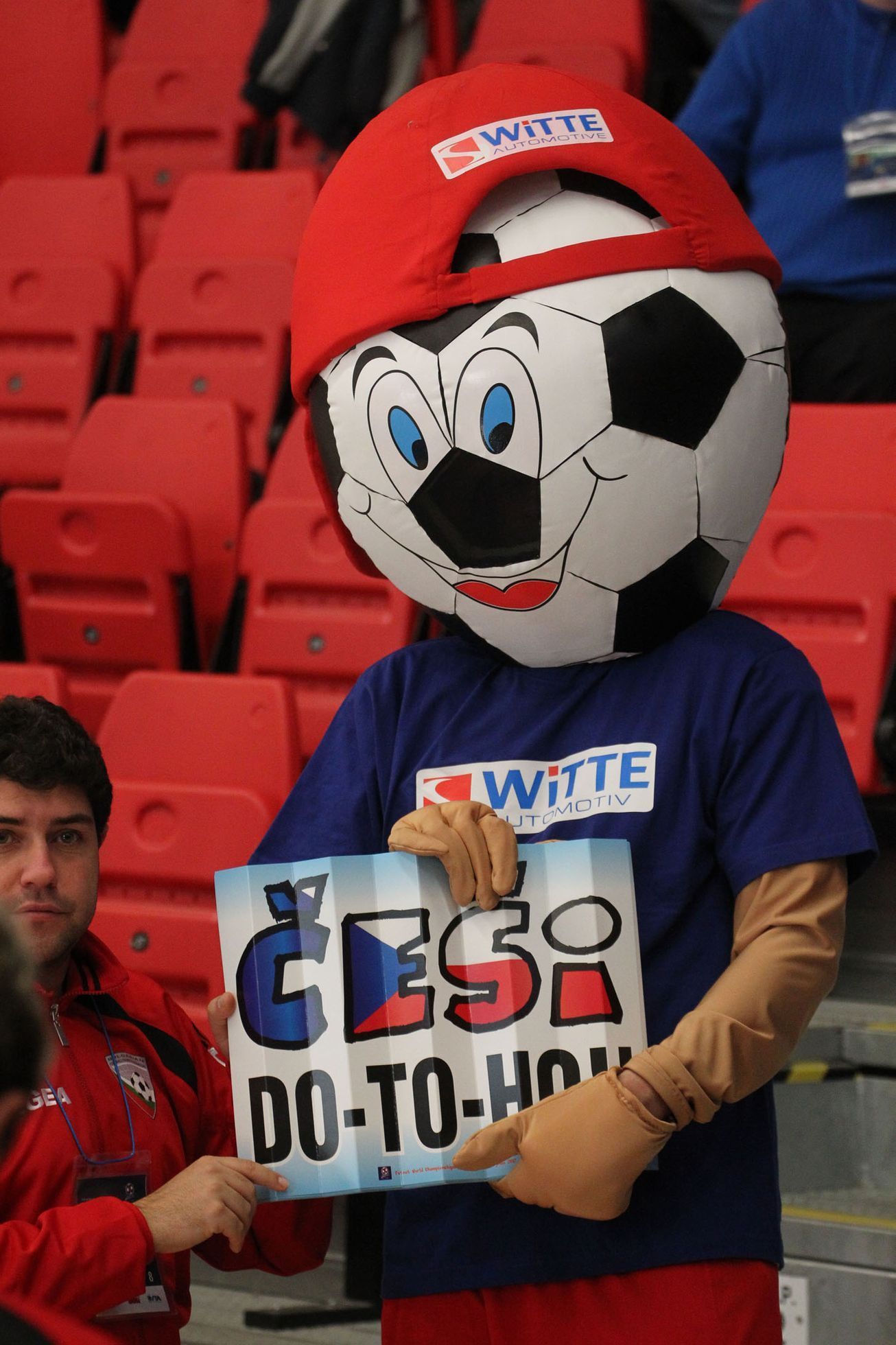 Mistrovství světa v nohejbale 2012: Nymburk