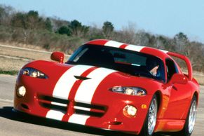 Obrazem: Chrysler obnovil výrobu legendárním Dodgem Viper