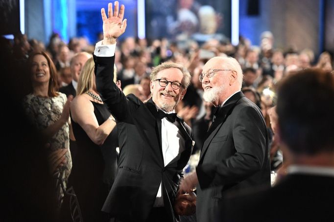 Je to "jedno z nejhlubších přátelství v mém životě", říká Steven Spielberg (vlevo) o vztahu s Johnem Williamsem (vpravo). Snímek pochází z roku 2016.