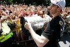 Slavný Stanleyův pohár přijíždí do Česka, už podesáté