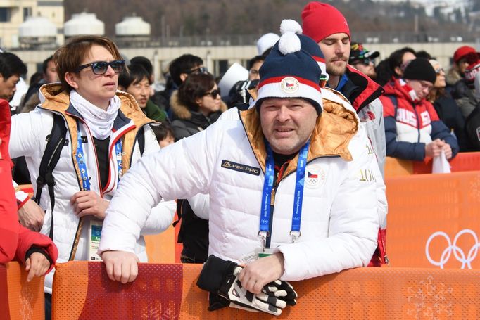 Vítězství Ester Ledecké v paralelním obřím slalomu na ZOH 2018 - fyzioterapeut Pavel Kolář